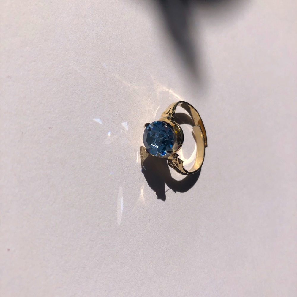 blue gem ring